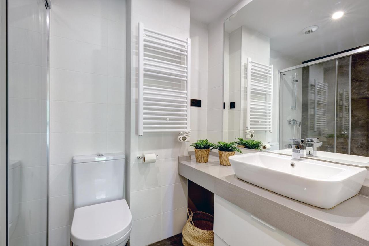 Stylish 2 Bedroom Apartment In Estepona Old Town Ngoại thất bức ảnh