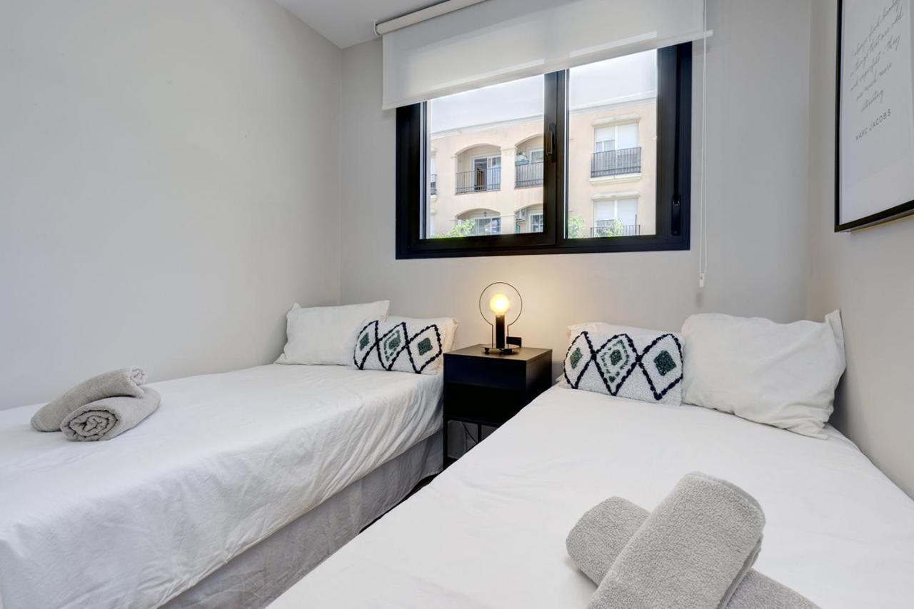 Stylish 2 Bedroom Apartment In Estepona Old Town Ngoại thất bức ảnh