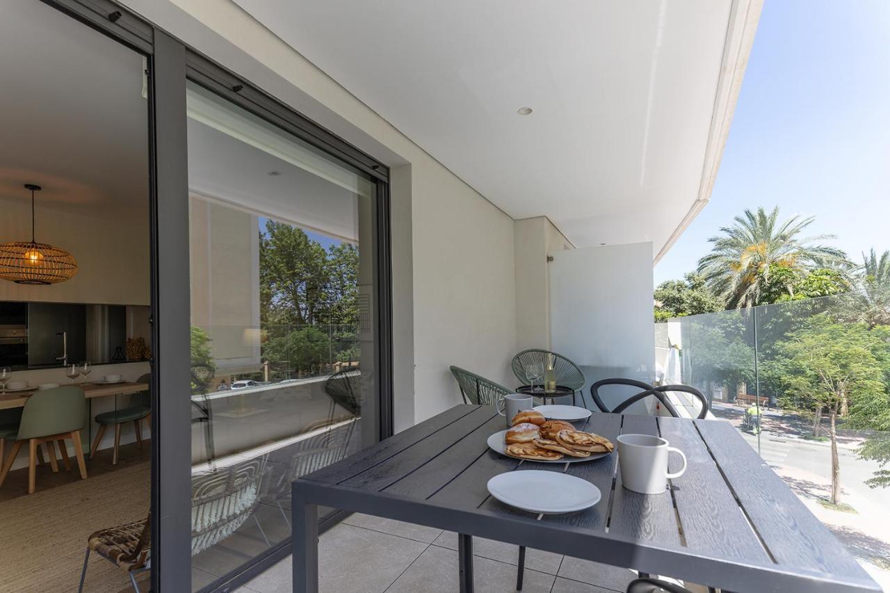 Stylish 2 Bedroom Apartment In Estepona Old Town Ngoại thất bức ảnh