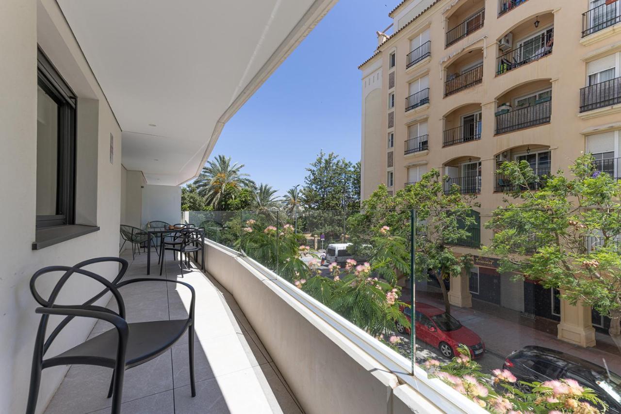 Stylish 2 Bedroom Apartment In Estepona Old Town Ngoại thất bức ảnh