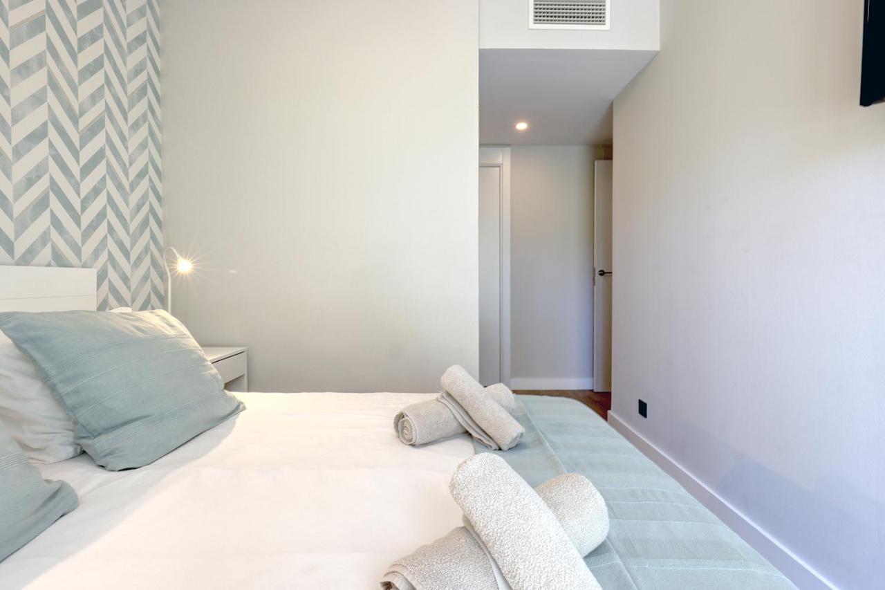 Stylish 2 Bedroom Apartment In Estepona Old Town Ngoại thất bức ảnh